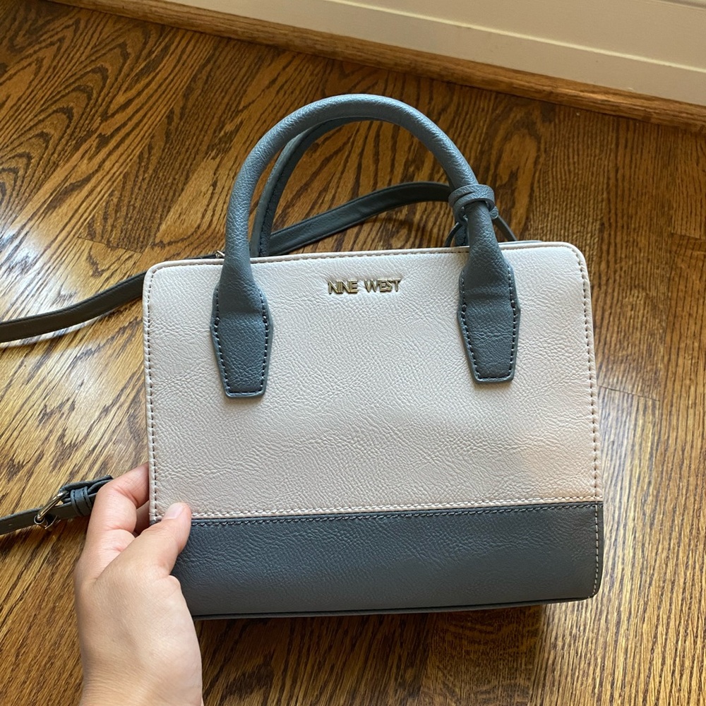Nine West cross body/handbag!